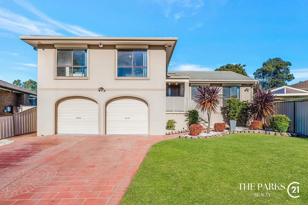 Elegant Family Residence in Prime Bossley Park Location