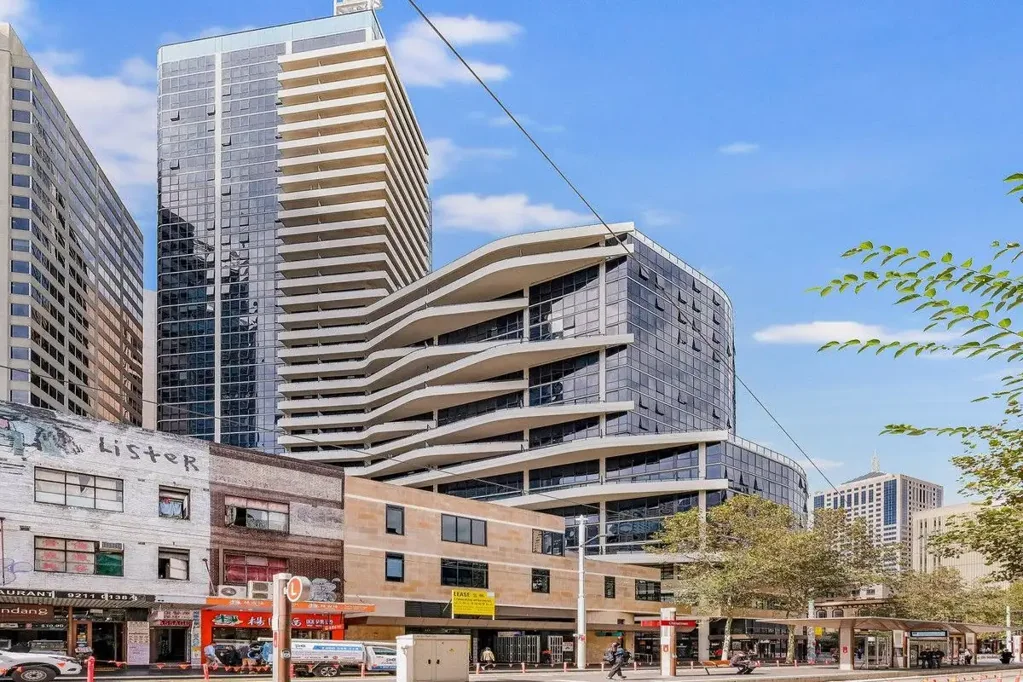 2 beds + Study + 2 baths Apartment in Inmark Tower
