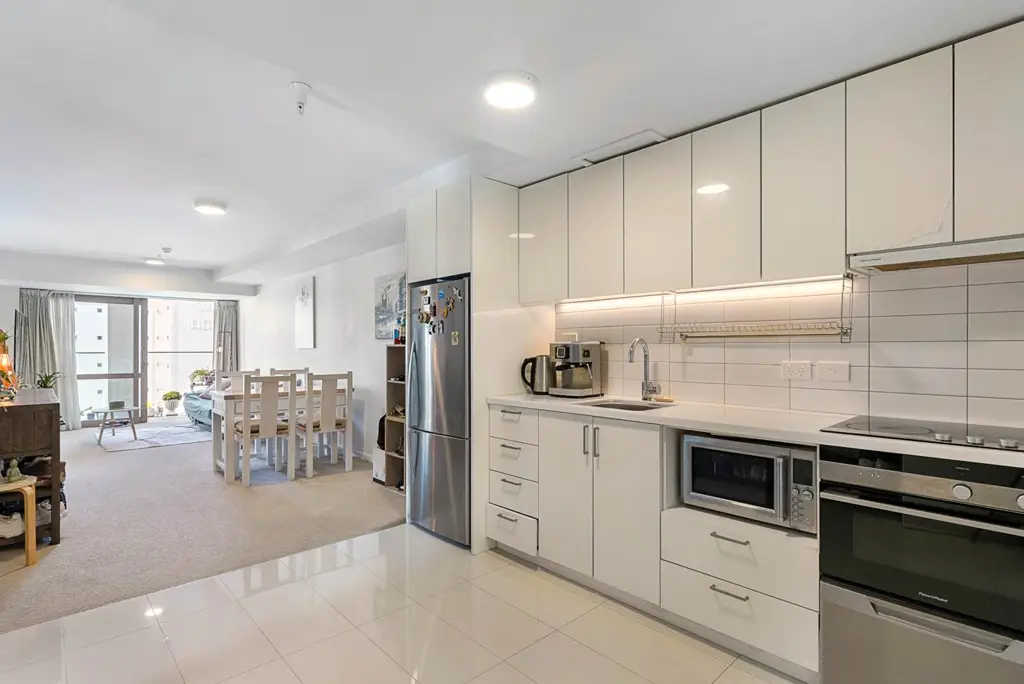 Auckland Central 2 Bedroom Price Reduced! Urgent Sale
