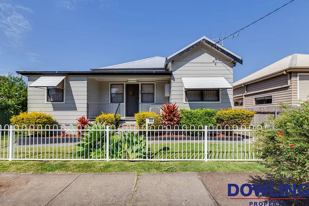 Adamstown 3 Slaapkamer “DECEASED ESTATE – R3 ZONED WITH LOADS OF POTENTIAL”