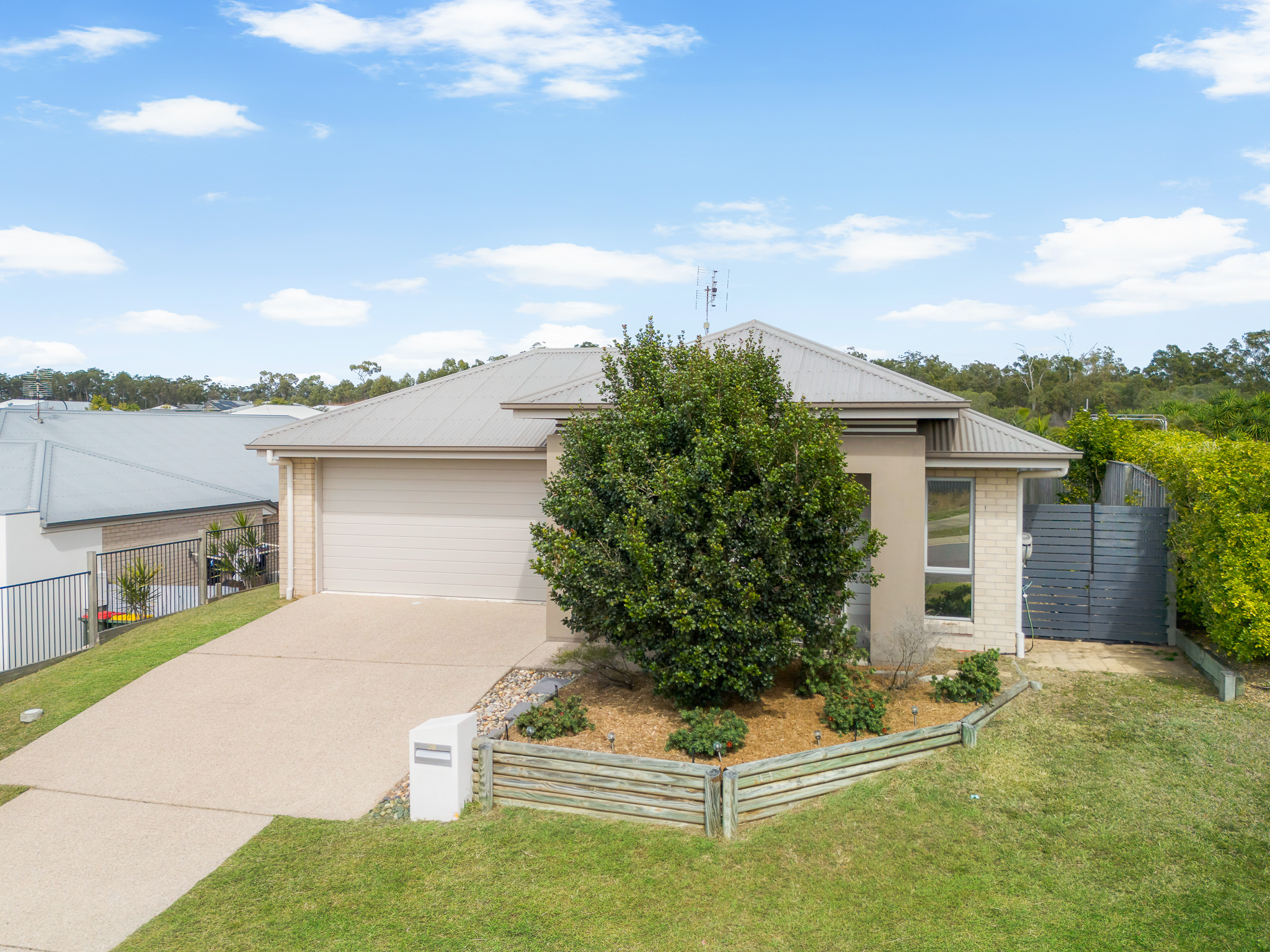 36 JARDINE CR, BOYNE ISLAND QLD 4680, 0 Kuwarto, 0 Banyo, House