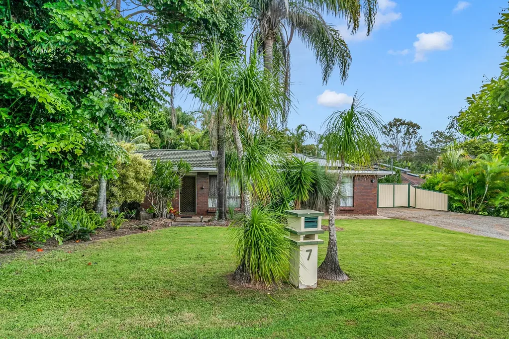 7 Dumfries Court, Camira, QLD 4300