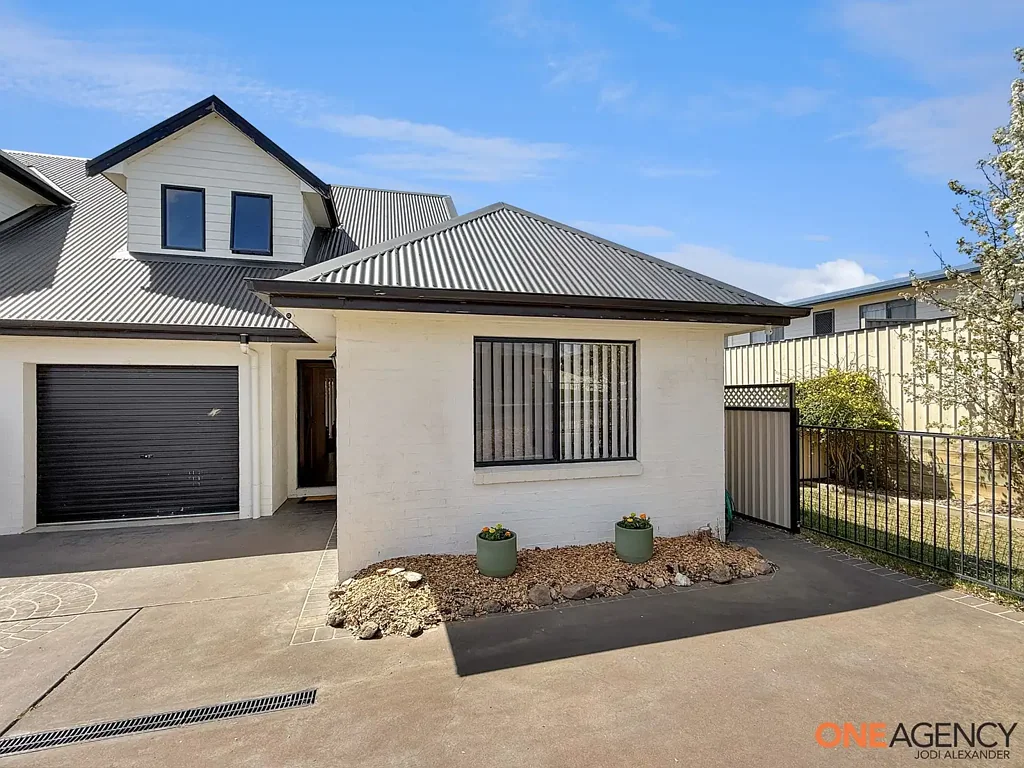 2/2 Monaro Avenue, Cooma, NSW 2630