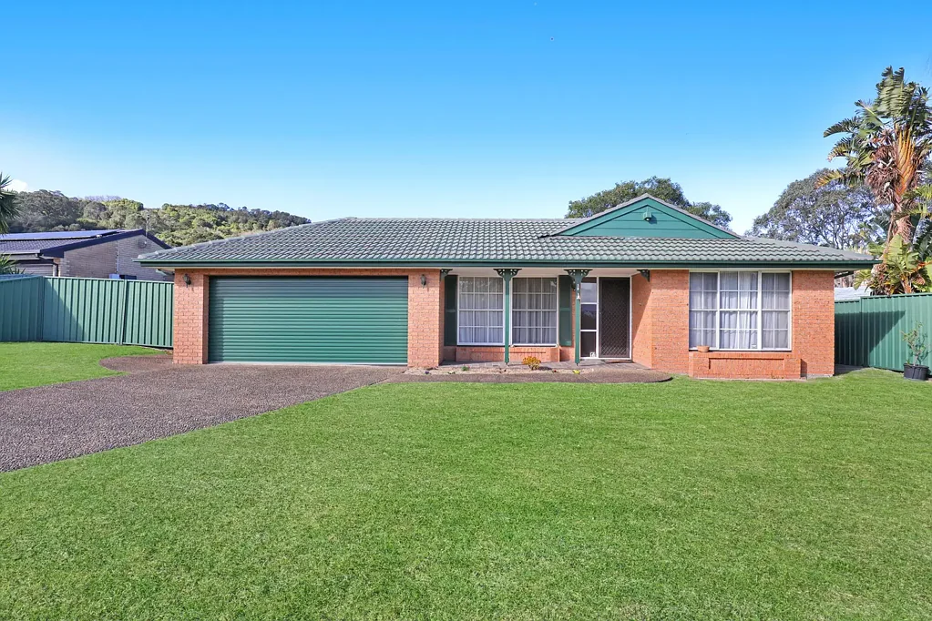 13 Regency Crescent, Berkeley, NSW 2506