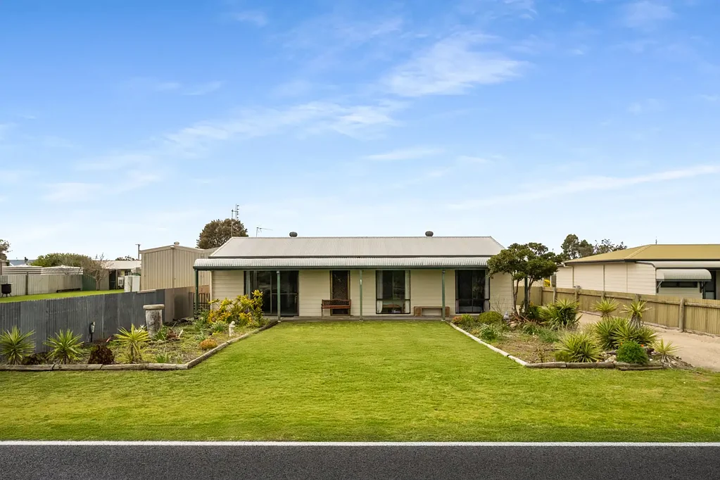 Pinks Beach 4ਬੈੱਡਰੂਮ Prime Esplanade Position in Kingston SE!