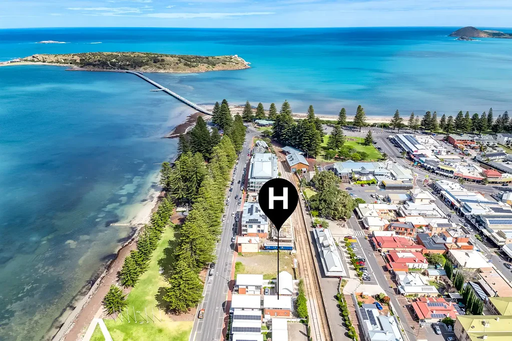 2/16 Flinders Parade, Victor Harbor, SA 5211