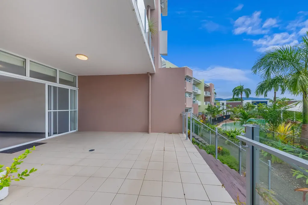 Cannonvale 2部屋 UNDER OFFER by Mark Beale - Attention First Home Buyers And Investors!