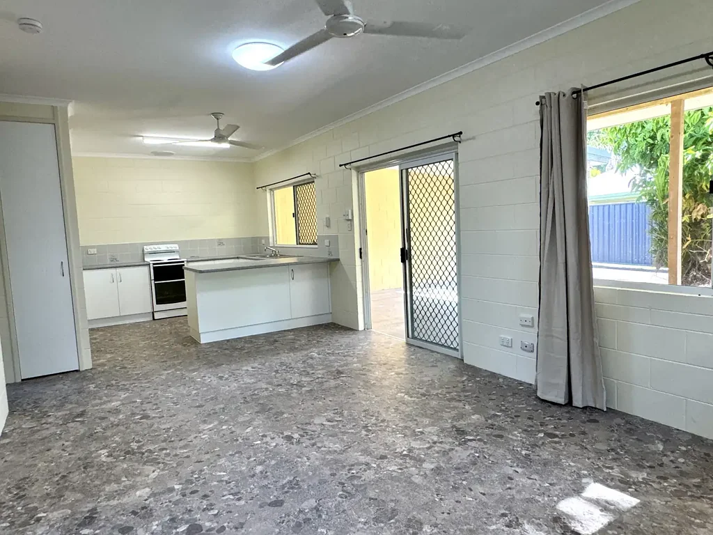 two-bedroom unit in the heart of Mossman