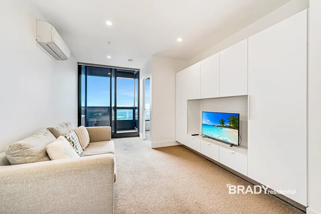 FURNISHED APARTMENT WITH AMAZING VIEWS FROM LEVEL 55!
