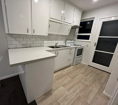 RENOVATED 2 bedroom unit