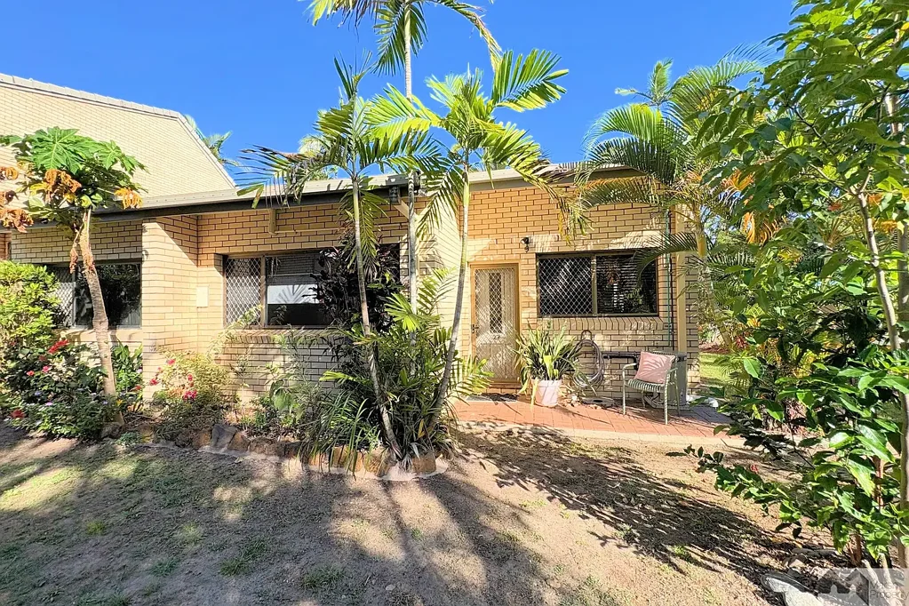 27/21-31 Poinciana Street, Holloways Beach, QLD 4878