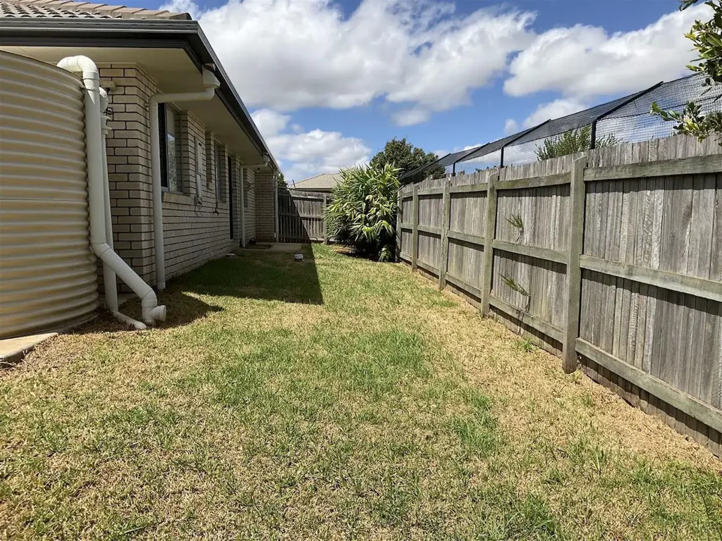 Address Withheld, Kleinton, QLD 4352