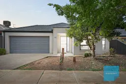 16 Infinity Drive, Fraser Rise