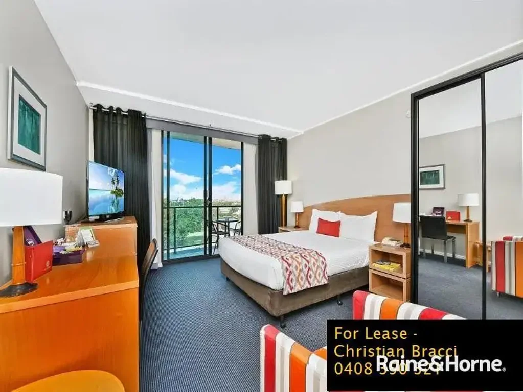 Fully Furnished Studio - With Parking