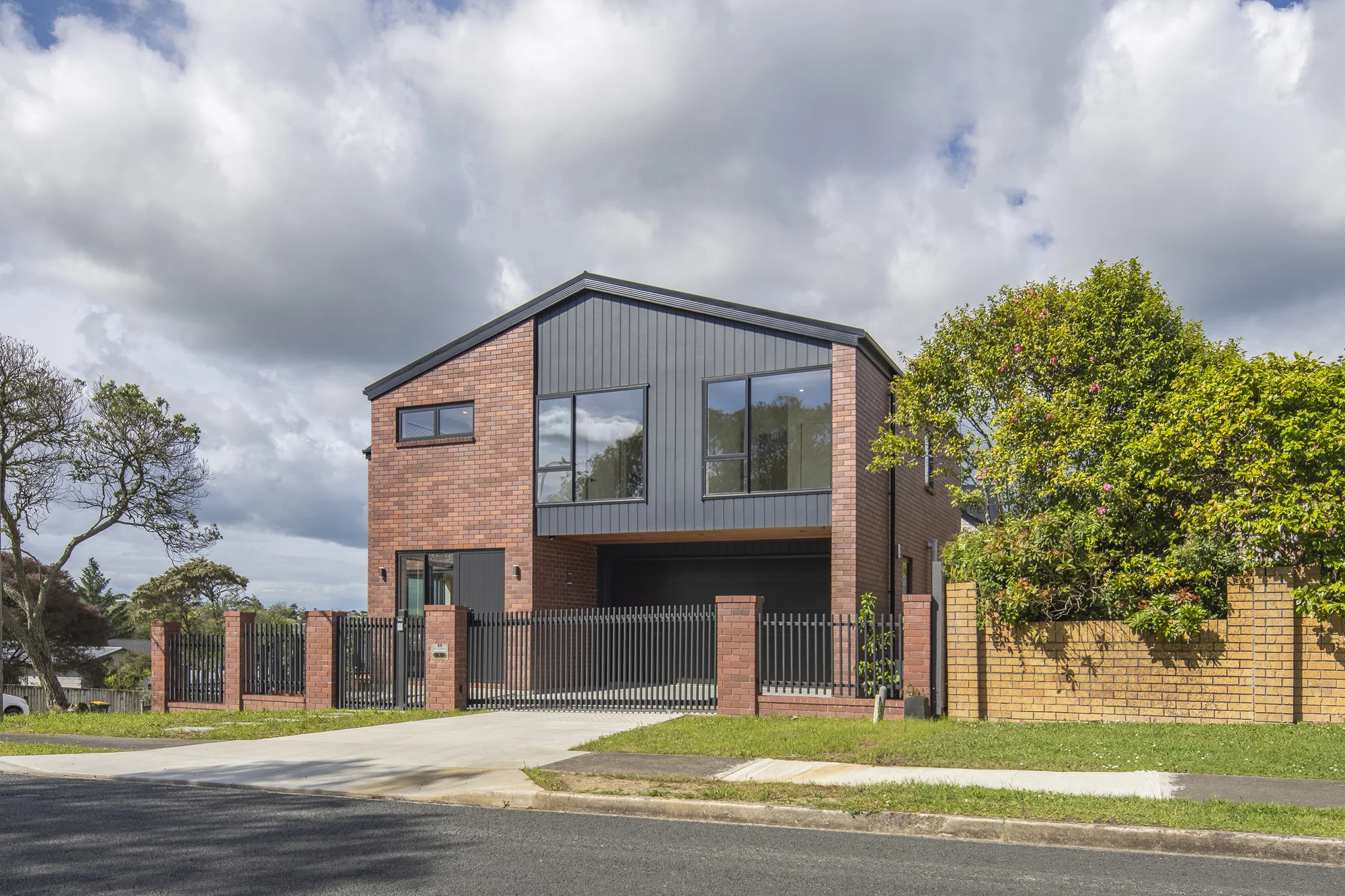Browns Bay 5房 Ready to Sell - Be Pleasantly Surprised