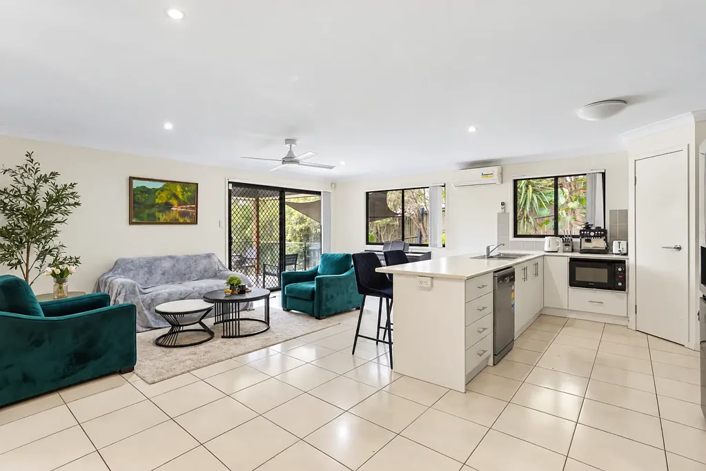 Pacific Pines 4ਬੈੱਡਰੂਮ GENEROUS LIVING & AN IMPRESSIVE BACKYARD IN PACIFIC PINES