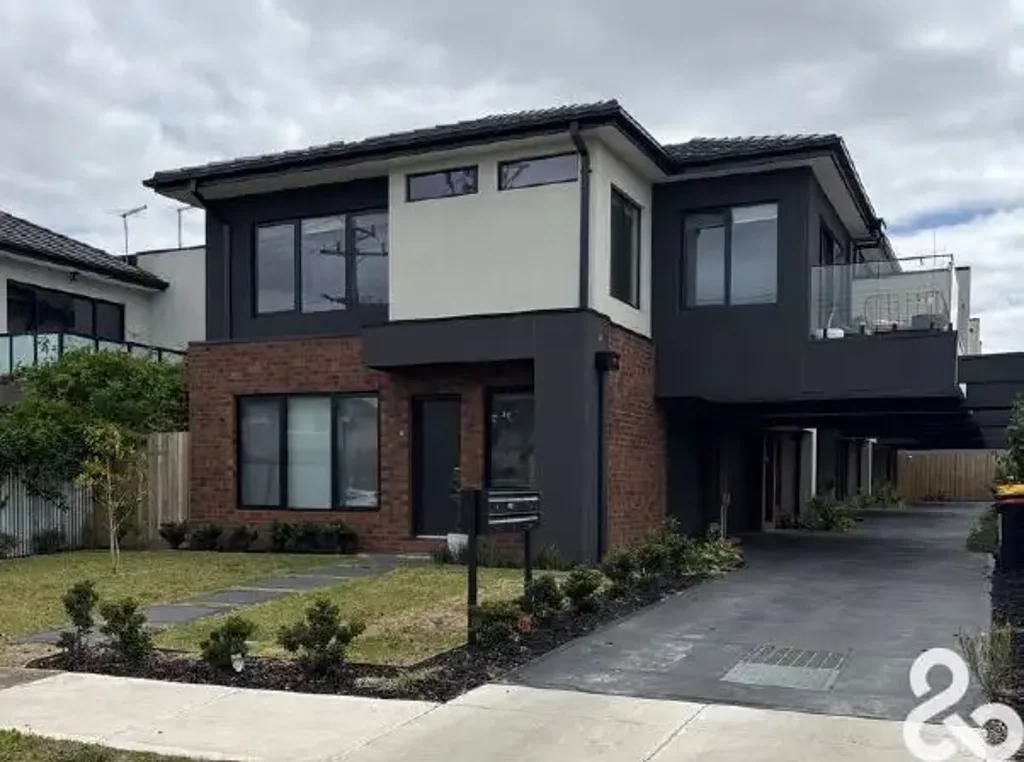 Stylish & Modern 2-Bedroom Townhouse Living