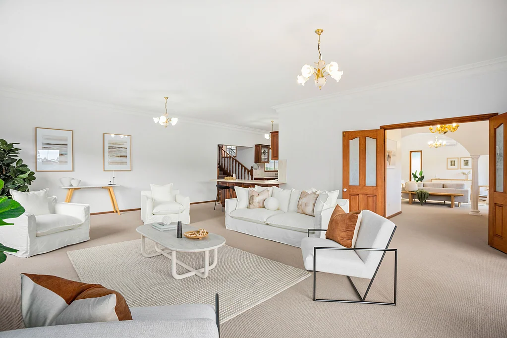 6 Jarrah Crescent, Cordeaux Heights, NSW 2526