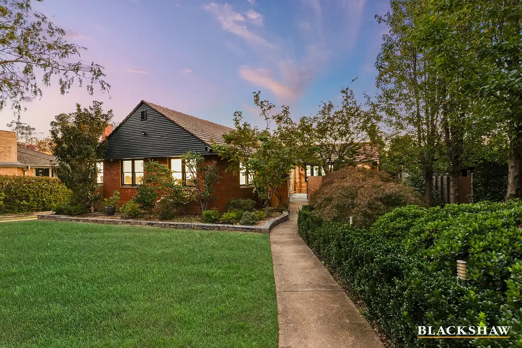 18 Robe Street, Deakin, ACT 2600