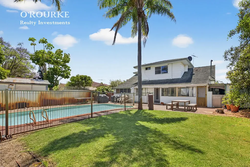 Top Located Home * So Close To CBD