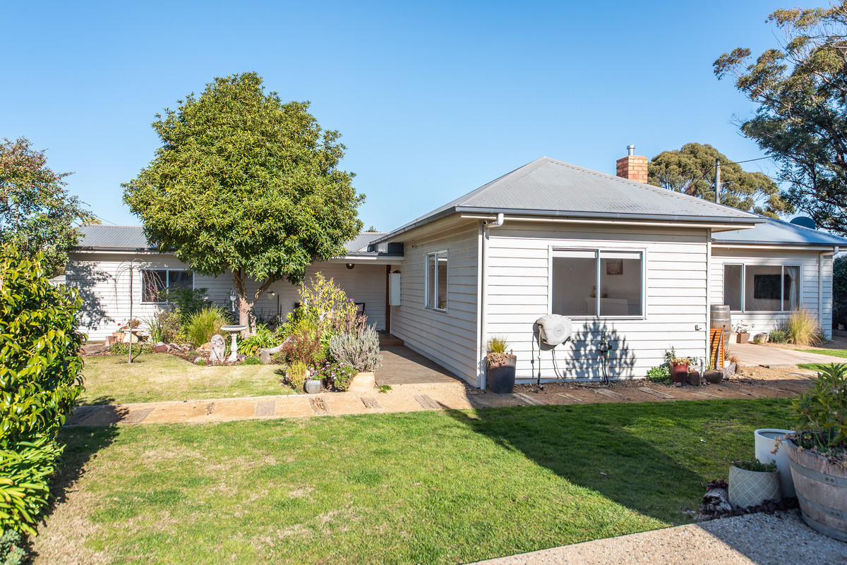 37 VICTORIA ST, HAMILTON VIC 3300, 0 Bedrooms, 0 Bathrooms, House