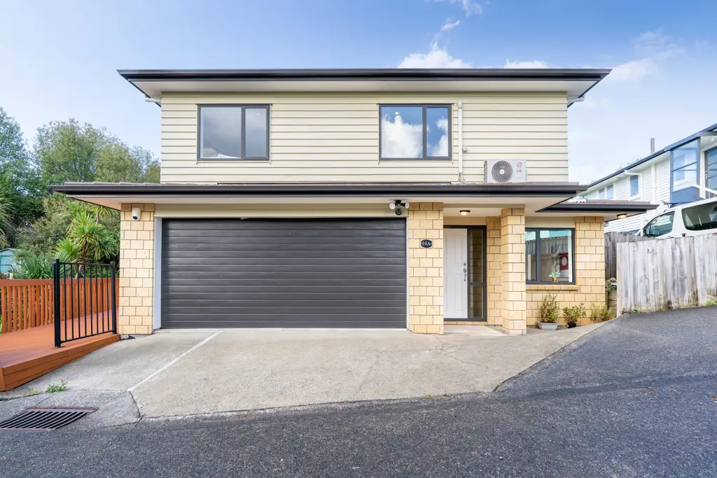 Kelston 4 Bedroom Brick & Tile- Make it yours!