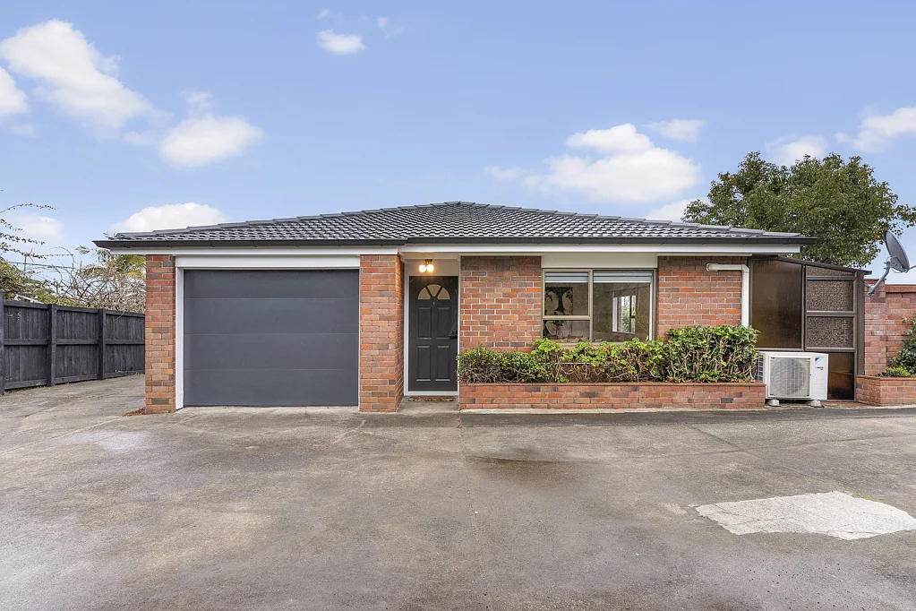 1/16 Ullswater Place, Half Moon Bay, Manukau City, Auckland