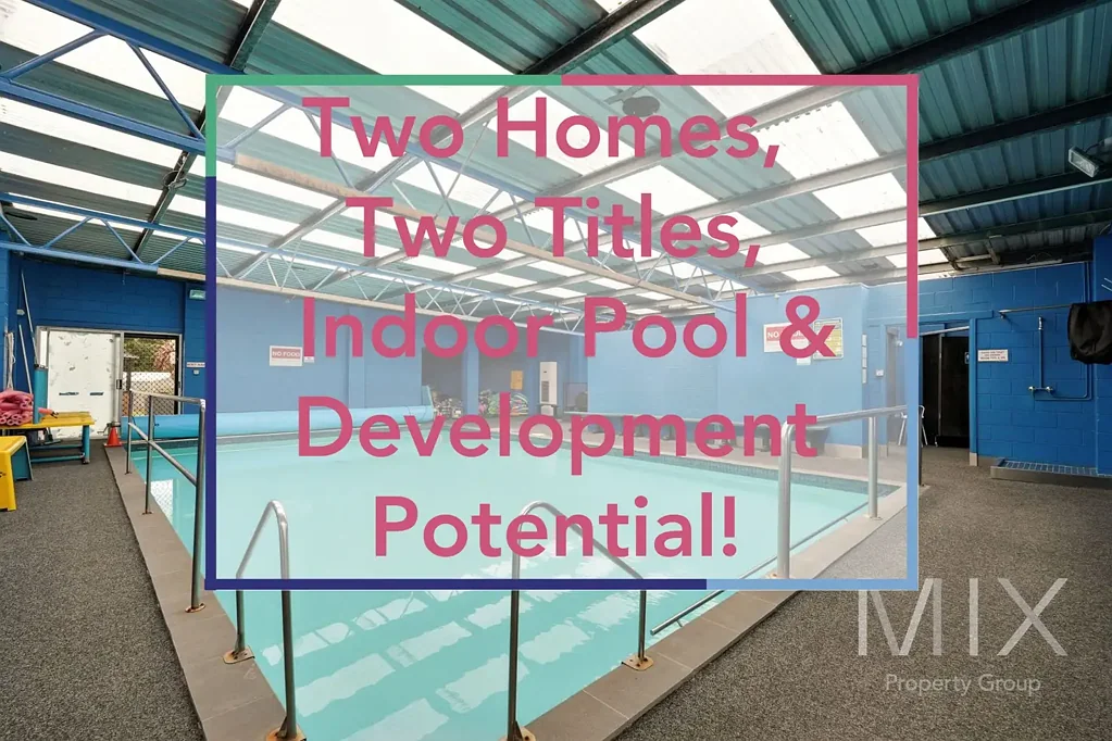 Brighton 8房  Exceptional Brighton Opportunity – Two Homes, Indoor Pool & Development Potential!