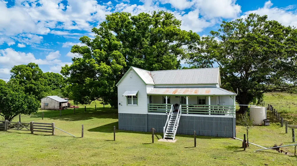 Dungarubba Home, Lifestyle and Acreage - This Has it All!