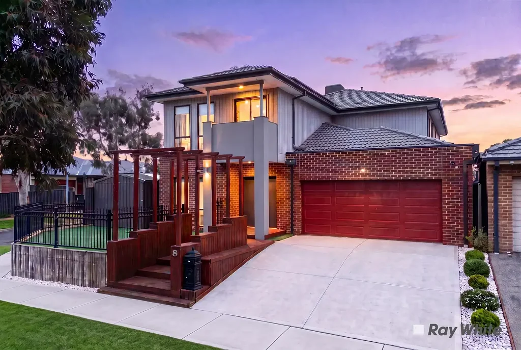 Cranbourne East 4房 两层空间 - 满足每个家庭的需求 Two Levels of Space - Room to Suit Every Family