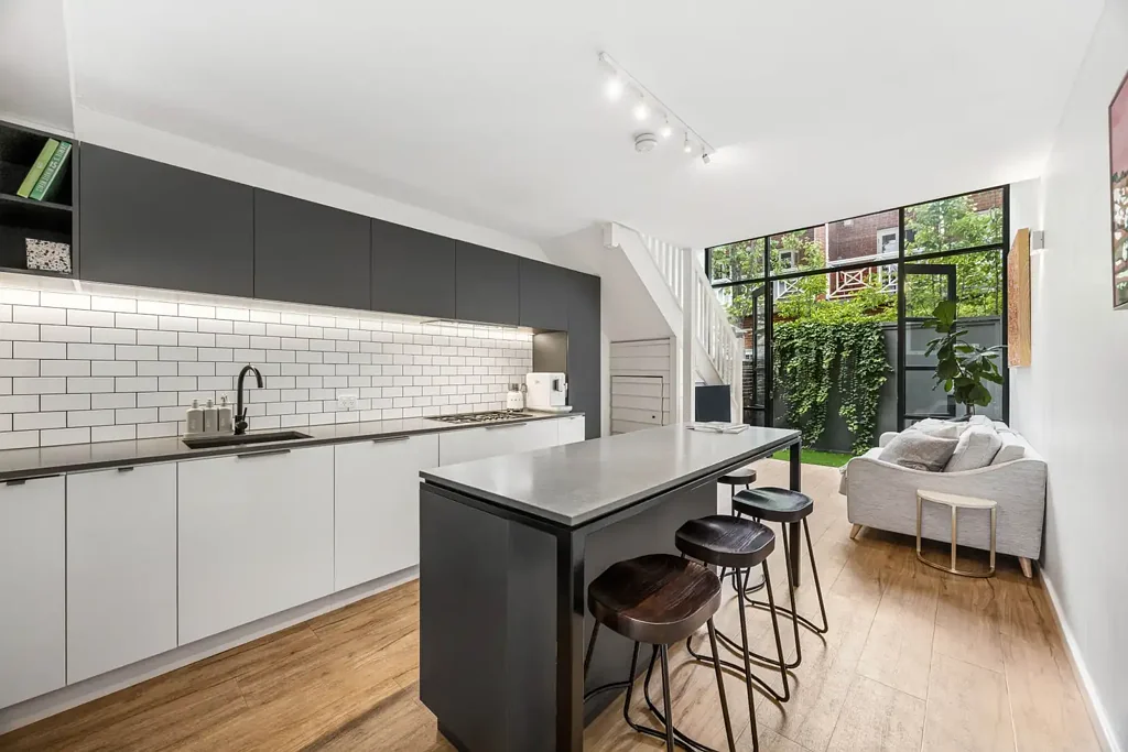 2/13 Melbourne Court, North Adelaide, SA 5006