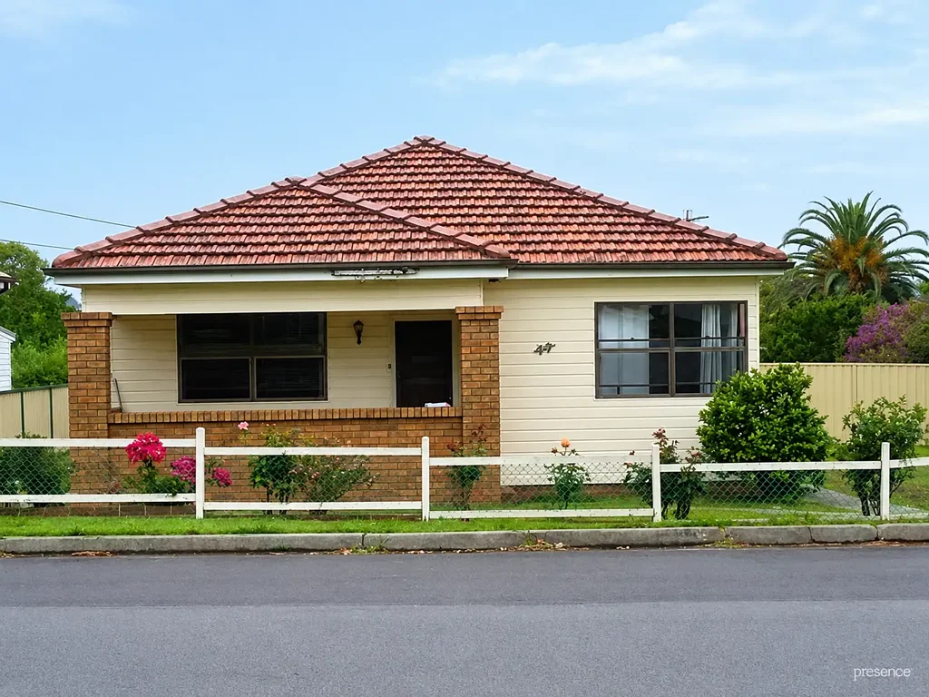 COMFORTABLE FAMILY LIVING WITH A GREAT YARD IN WALLSEND