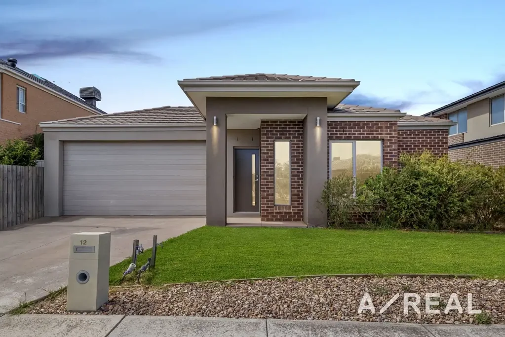 12 Broome Road, Point Cook, VIC 3030