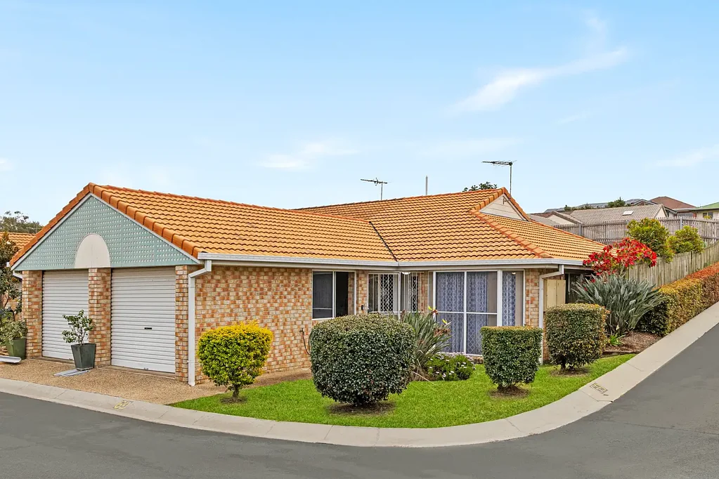 Carseldine 3 Bedroom Private Corner Villa in a Well-Maintained Complex