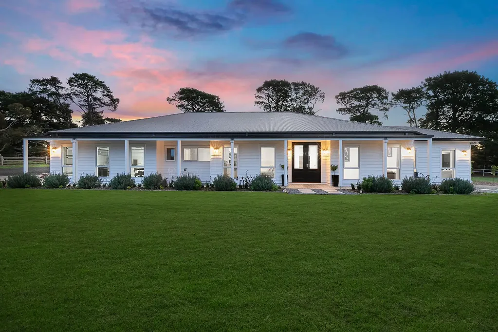 24B Yorkshire Close, Batesford, VIC 3213