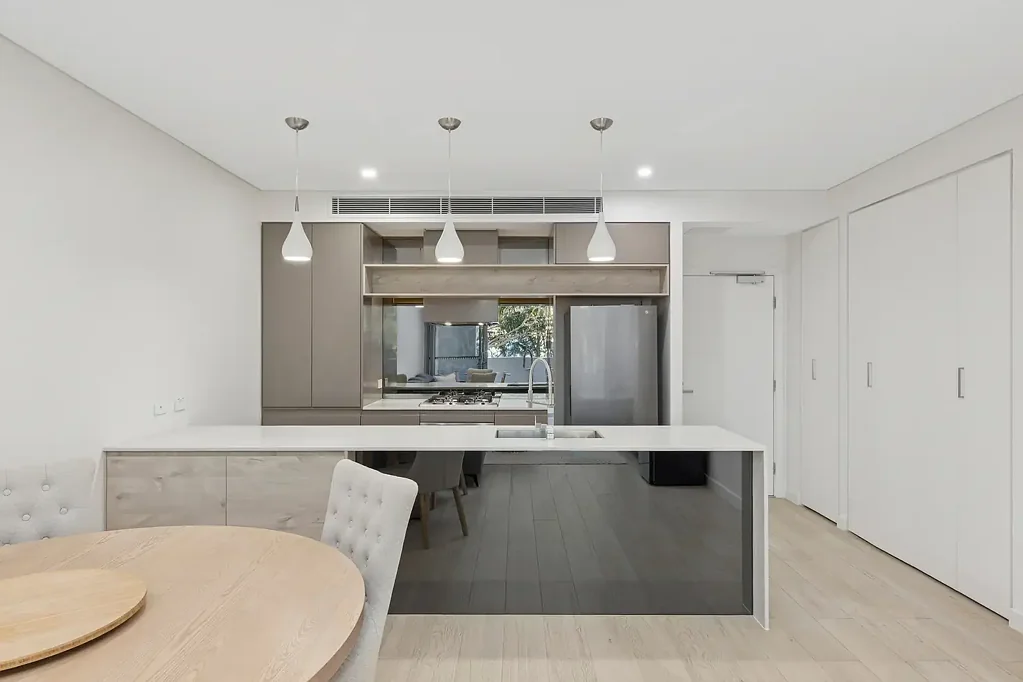 203/8 Kendall Street, Gosford, NSW 2250