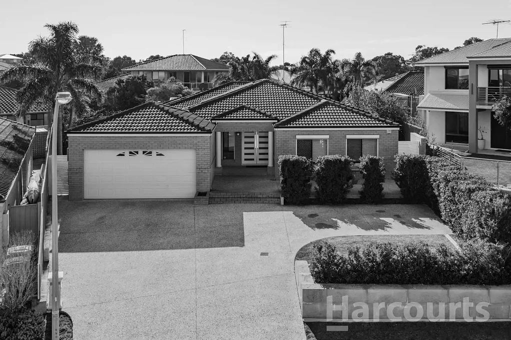 8 Poivre Place, San Remo, WA 6210