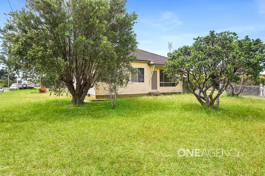 1 Wooroo Street, Albion Park Rail, NSW 2527