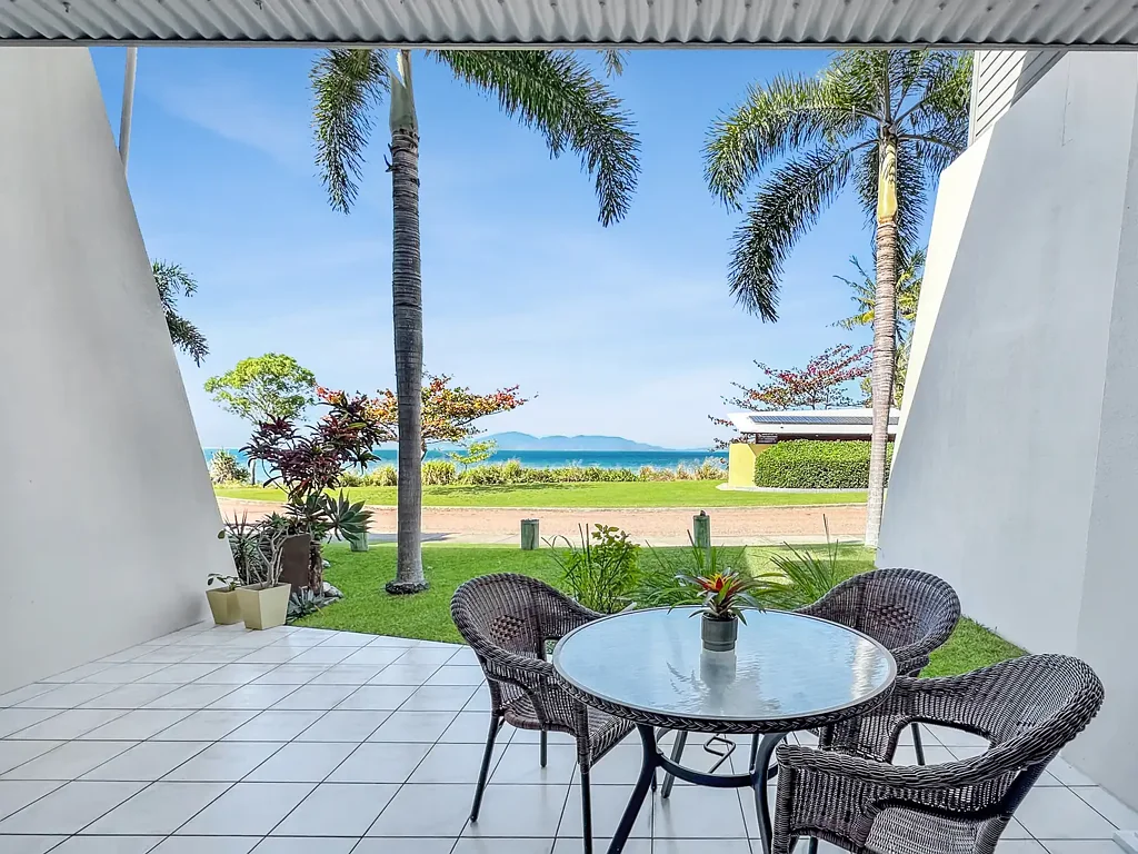 Nelly Bay 2 Slaapkamer Beachfront Townhouse - low body corp fees