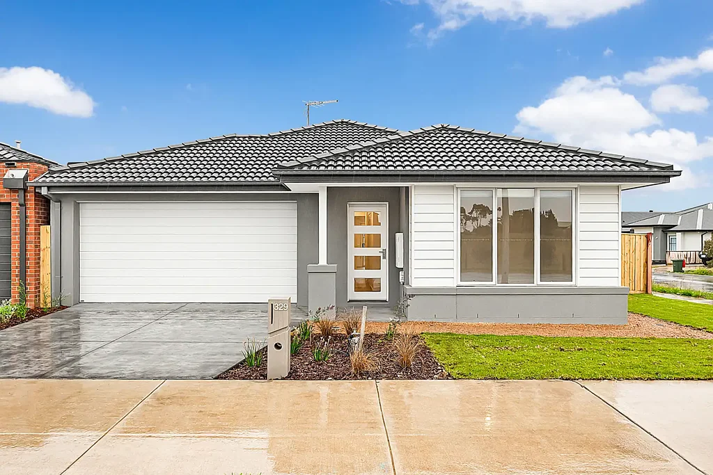 Brand New Modern Living in a Prime Lara Location