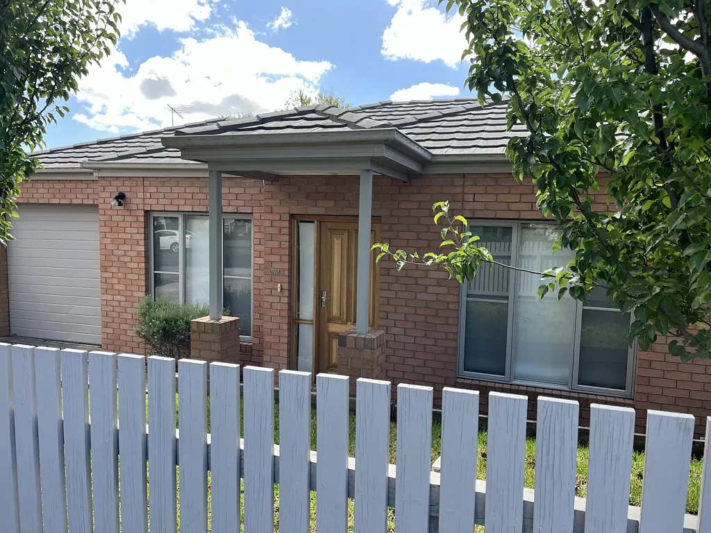 LOW MAINTENANCE THREE BEDROOM UNIT