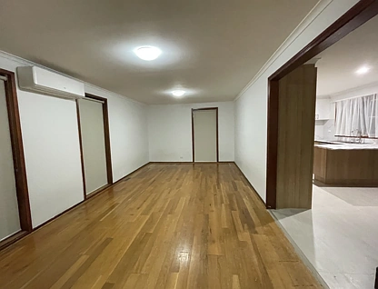 1/12 Bennett Street, Sunshine West, Western Melbourne, 5 Schlafzimmer, 2 Badezimmer, House