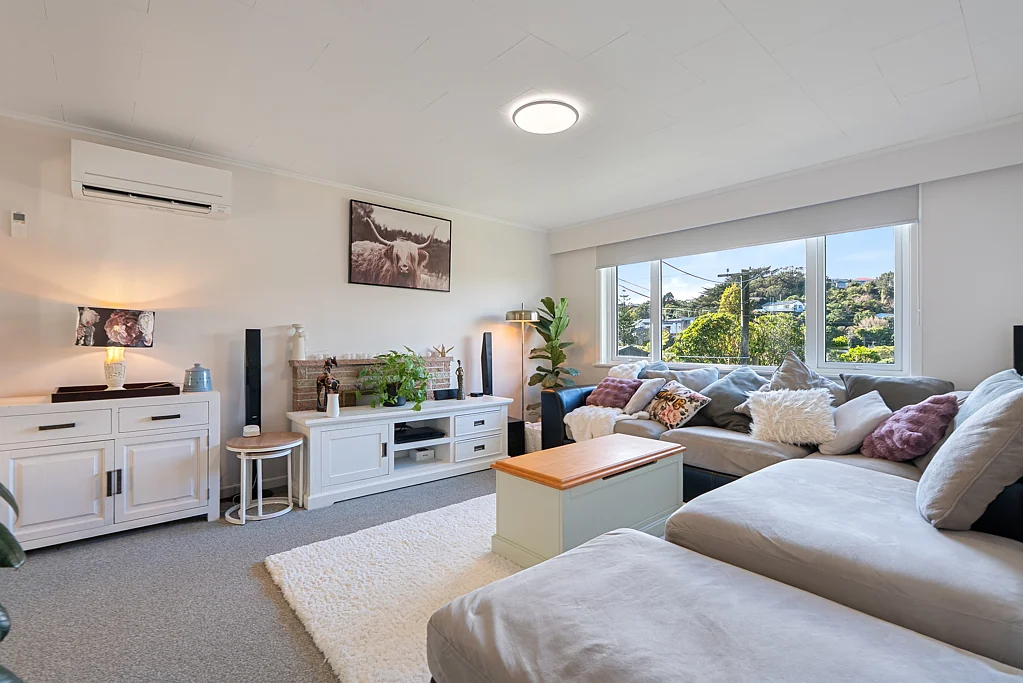 Newlands 3Moenga MODERNISED SIXTIES CLASSIC