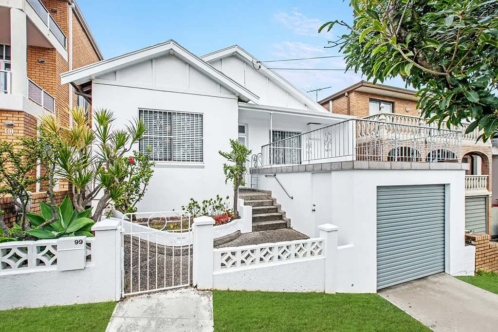 Spacious Freestanding Home in Prime Maroubra Location