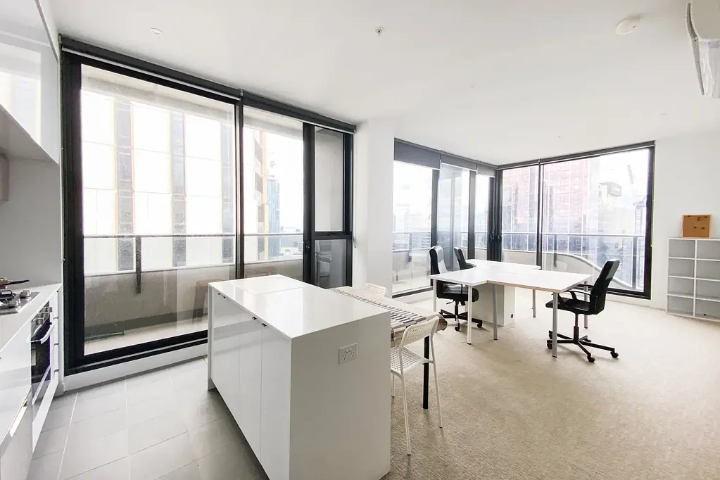 Melbourne 3ห้องนอน Sky-High Living in the Heart of Melbourne