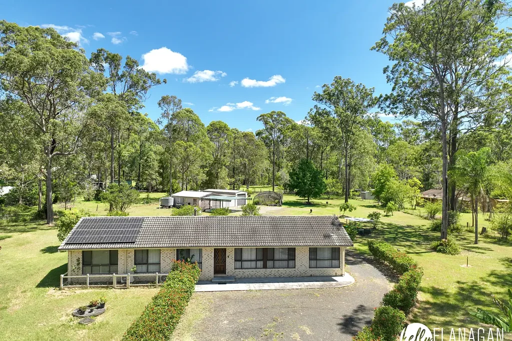 Aldavilla 4chambre Solid Family Brick, Shedding, Small Acres Set Up With Fruit & Vegetable Growing – 
Level Home & Land - 2 Acres