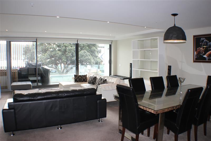 2a/138 Oriental Parade, Oriental Bay, Wellington, 4 phòng ngủ, 3 phòng tắm