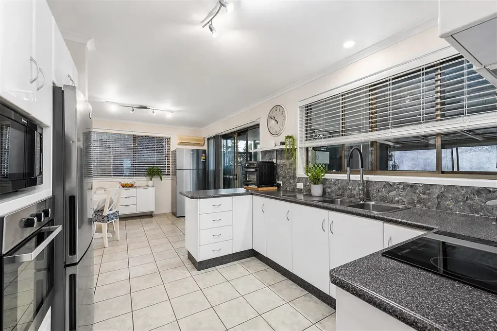 5 Lancaster Close, Woombye, QLD 4559