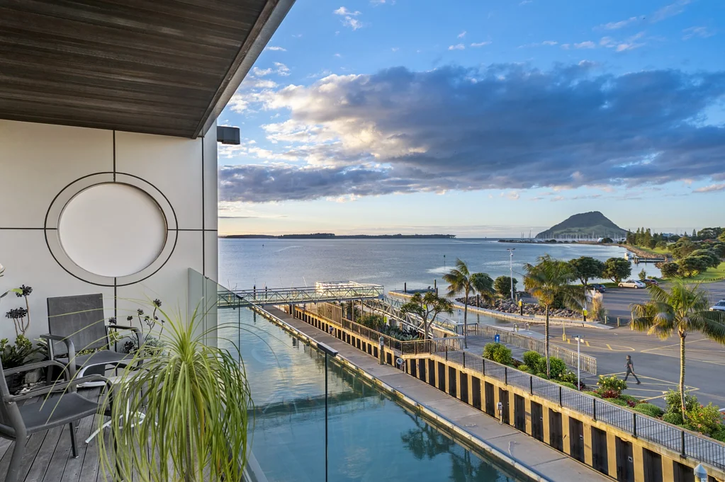 Tauranga Central 3房  A Front-Row Seat on the Harbour's Edge