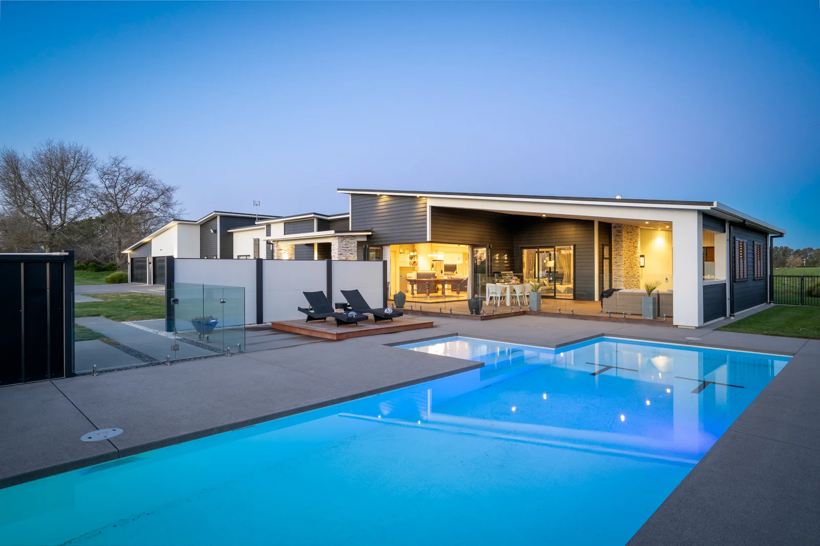Cambridge  Luxury Lifestyle, Endless Entertainment